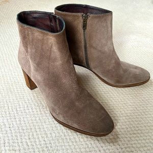 🐀 J Crew suede booties!! 🐀